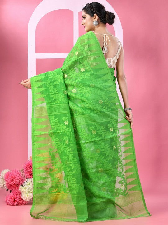 https://www.myntra.com/33740120