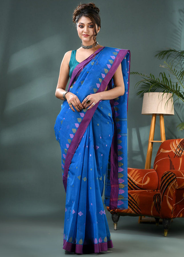 DESH BIDESH Woven Design Pure Cotton Taant Saree