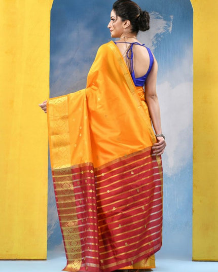 Exquisite Woven Design Zari Silk Blend Kanjeevaram Saree for Women