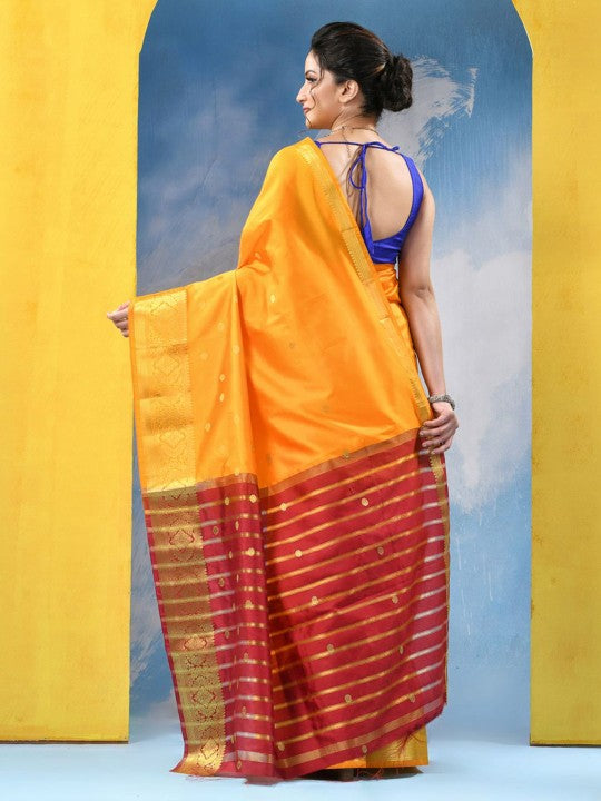 Exquisite Woven Design Zari Silk Blend Kanjeevaram Saree for Women