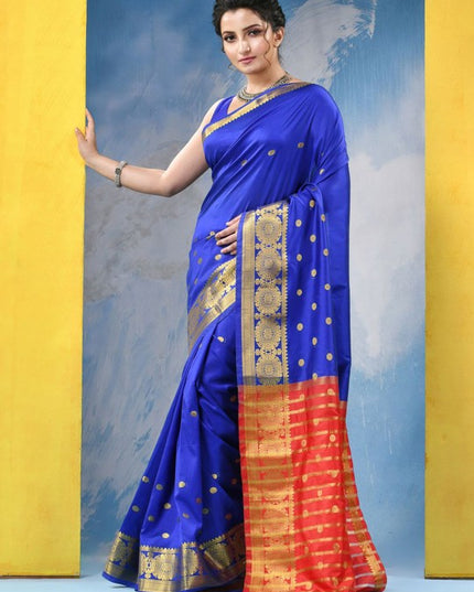Exquisite Royal Blue Woven Design Zari Kanjeevaram Saree with Blouse Piece
