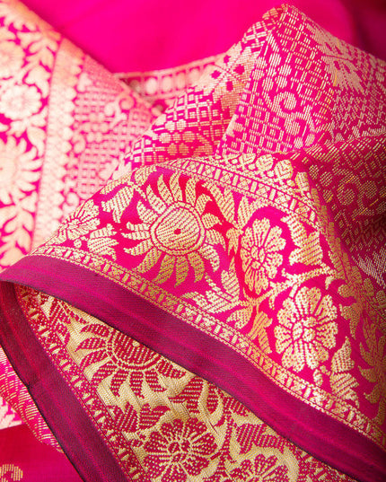 DESH BIDESH Woven Design Zari Kanjeevaram Saree