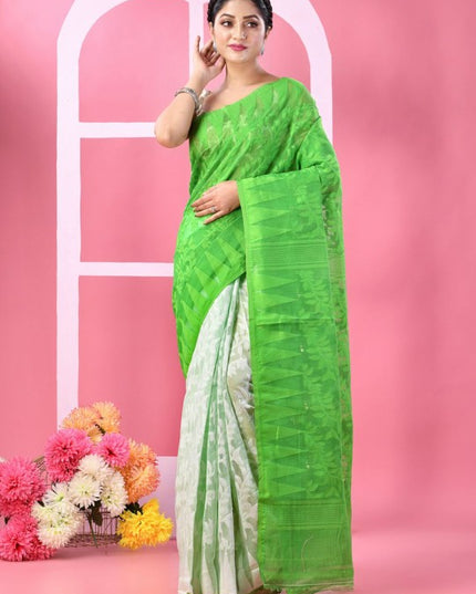 https://www.myntra.com/33740120