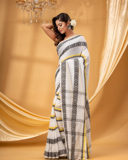 DESH BIDESH Woven Design Pure Cotton Taant Saree