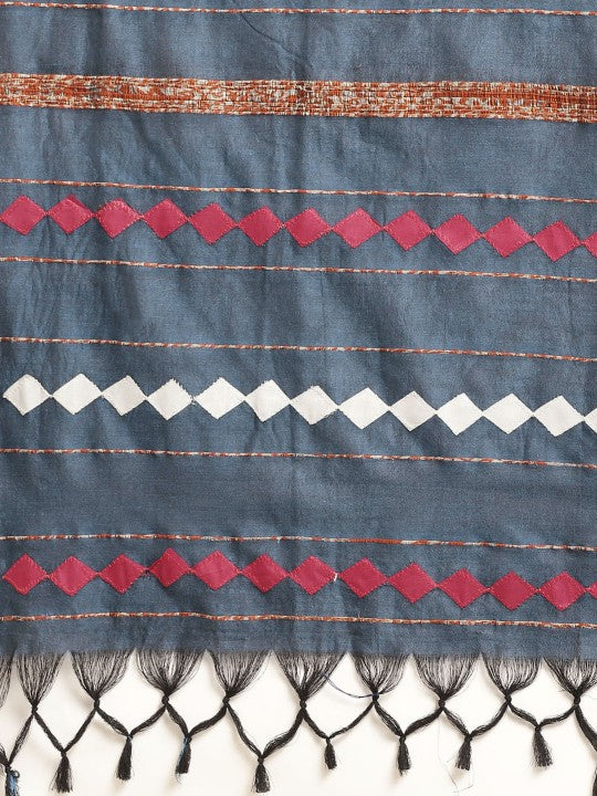 DESH BIDESH Navy Blue & White Pure Cotton Taant Saree