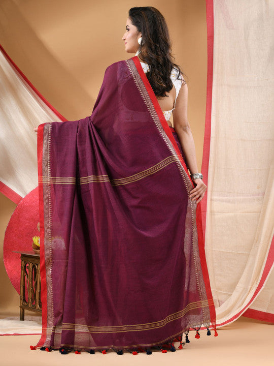 DESH BIDESH Solid Pure Cotton Saree With Embroidered Border