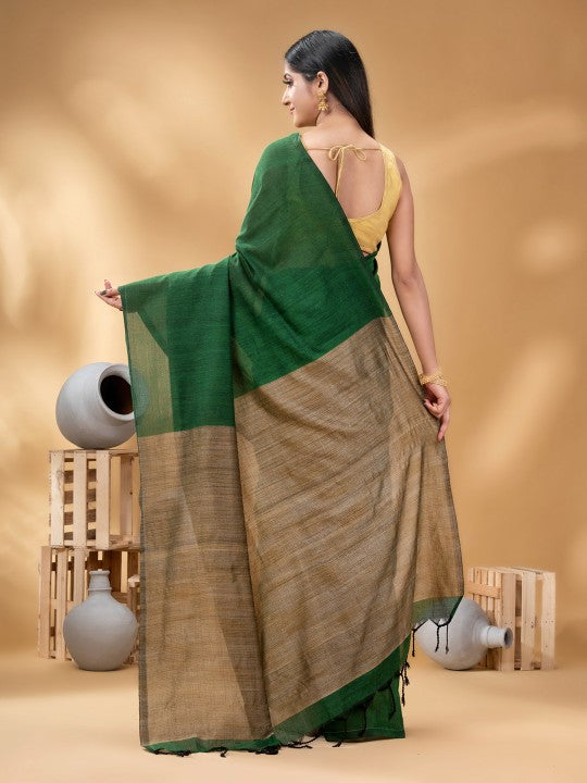 DESH BIDESH Green Gold-Toned Pure Cotton Handloom Khadi Saree with Zari Detail