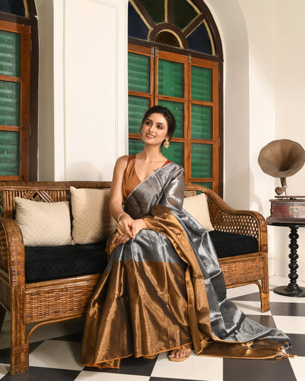 dB DESH BIDESH Women`s Silk Party, Wear Saree for woman latest, design Zarina Fancy Style Cotton linen sarees Copper Zari With Blouse Piece | Women Saree (Gold Saree)
