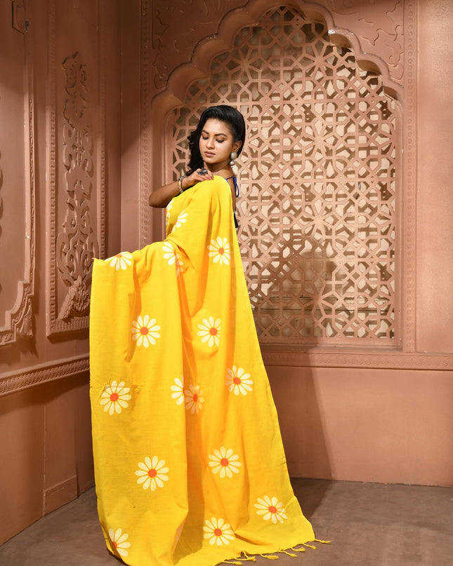 dB DESH BIDESH Women`s Mul Cotton Sarees Soft Fancy Phoolpari Latest, Design Party, Wear Cotton New Linen Saree For Woman With Blouse Piece (Yellow)