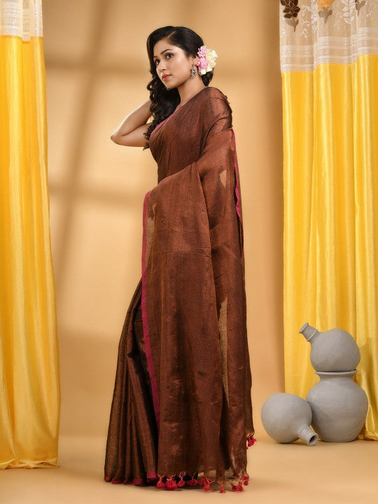 DESH BIDESH Gold Toned Woven Design Zari Tissue Saree