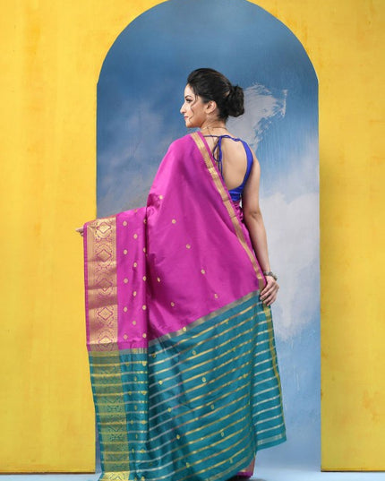 Exquisite Magenta Green Kanjeevaram Silk Blend Zari Woven Saree with Unstitched Blouse Piece