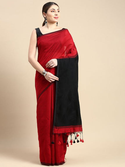 Exquisite Dual-Tone Silk Cotton Saree with Tassel Embellishments and Unstitched Blouse Piece