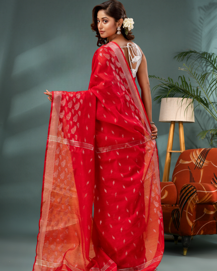 Women's Handloom Cotton Silk Saree - Flowing Leaves Design Saree