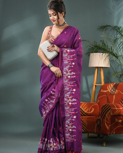 DESH BIDESH Floral Embroidered Pure Cotton Saree