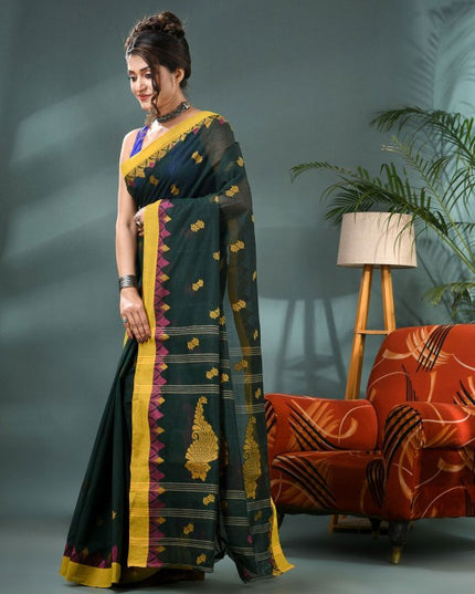 DESH BIDESH Woven Design Pure Cotton Taant Saree