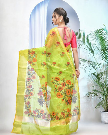 Exquisite Floral Printed Saree with Zari Border for Women