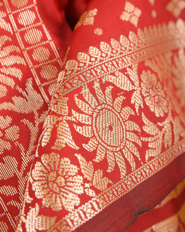 Jacquard Kanjivaram Silk Saree with Golden Zari Paisley & Blouse Piece