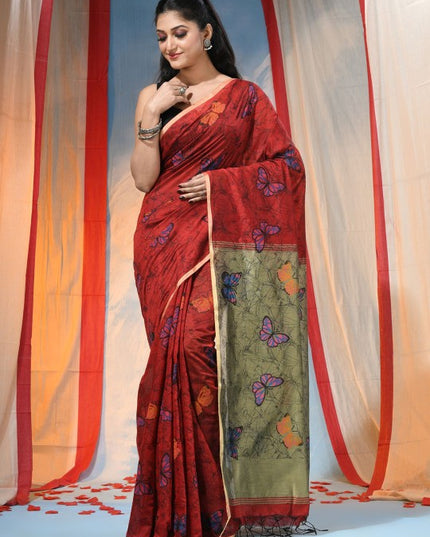 Exquisite Red & Green Floral Printed Saree with Cotton Blend Fabric
