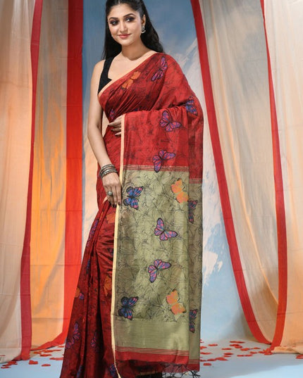 Exquisite Red & Green Floral Printed Saree with Cotton Blend Fabric