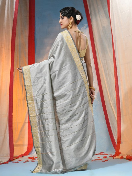 Exquisite Silk Blend Saree with Ethnic Motifs - Perfect Traditional Indian Wear