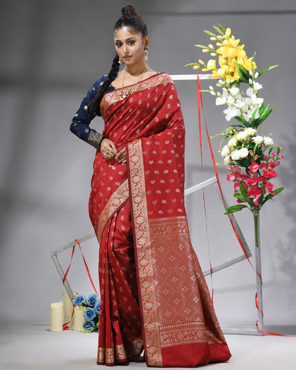 Jacquard Kanjivaram Silk Saree with Golden Zari Paisley & Blouse Piece