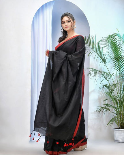 DESH BIDESH Solid Pure Cotton Taant Saree