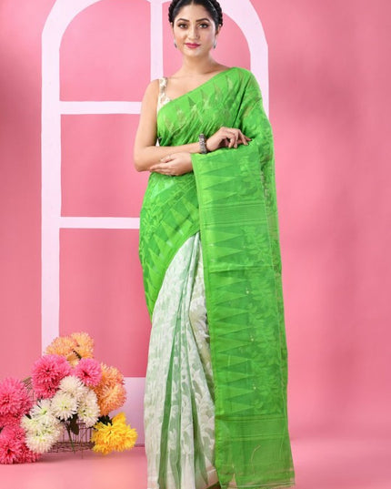 https://www.myntra.com/33740120