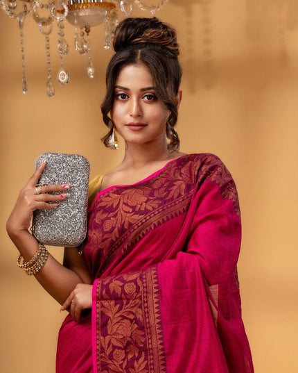 DESH BIDESH Women Red Zari Silk Cotton Handloom Chanderi Saree