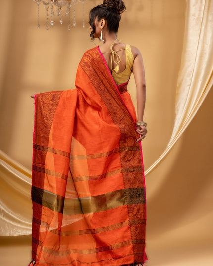 DESH BIDESH Floral Woven Design Taant Saree