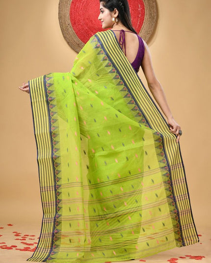 Women's Floral Pure Cotton Handloom Taant Saree in Green and Blue