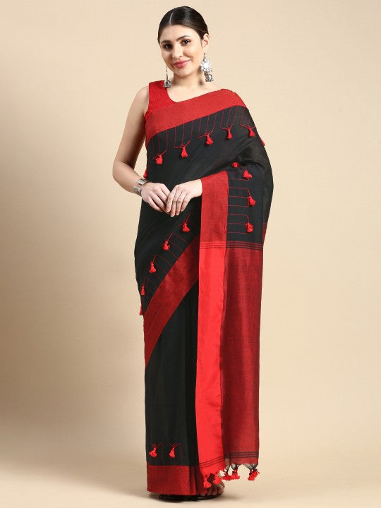 DESH BIDESH Embroidered Solid Pure Cotton Taant Saree