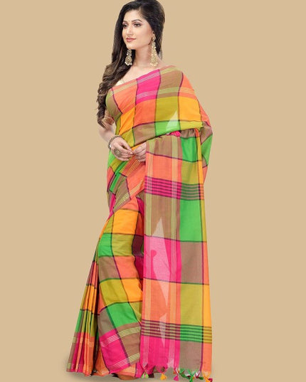 DESH BIDESH Checked Pure Cotton Taant Saree