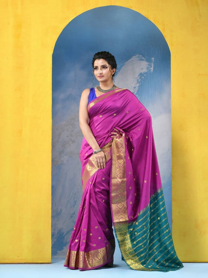 Exquisite Magenta Green Kanjeevaram Silk Blend Zari Woven Saree with Unstitched Blouse Piece