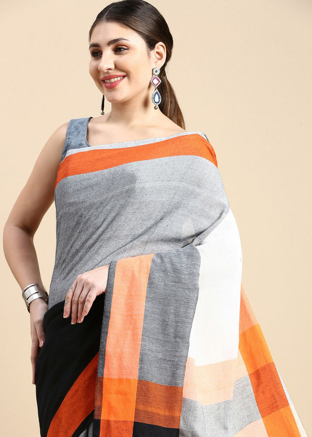 DESH BIDESH Colourblocked Pure Cotton Taant Saree