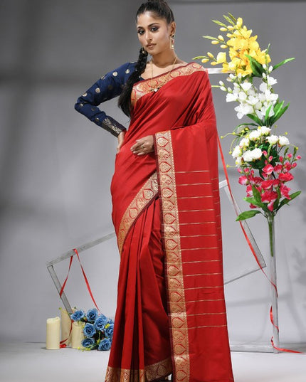 Exquisite Red & Gold Woven Design Zari Saree for Women - Traditional Indian Wear