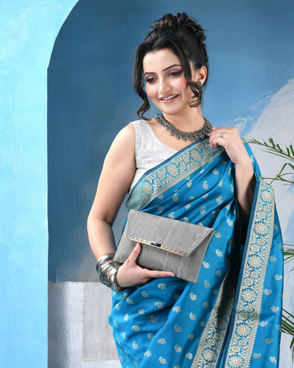 DESH BIDESH Woven Design Zari Kanjeevaram Saree