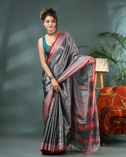 DESH BIDESH Solid Saree With Woven Design Border & Blouse Piece