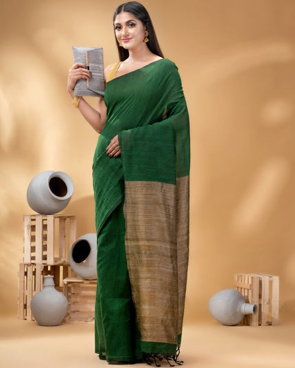 DESH BIDESH Green Gold-Toned Pure Cotton Handloom Khadi Saree with Zari Detail