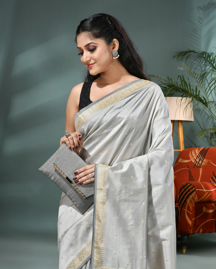 Women's Jacquard Banarasi Kanjivaram Kanchipuram Zari Butta Woven Slim Border Saree