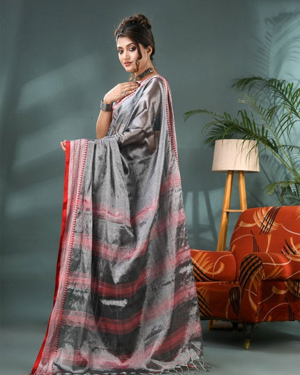 DESH BIDESH Solid Saree With Woven Design Border & Blouse Piece