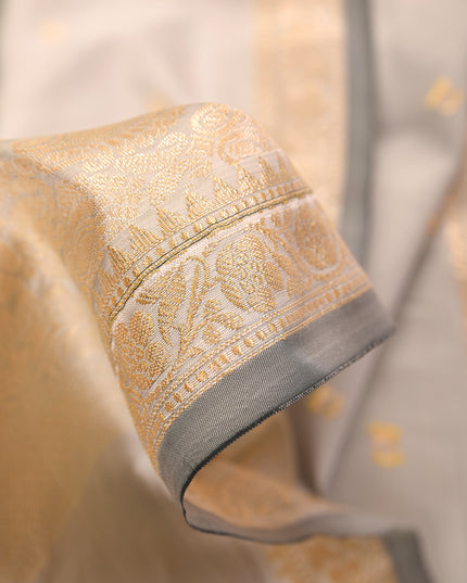 Women's Jacquard Banarasi Kanjivaram Kanchipuram Zari Butta Woven Slim Border Saree