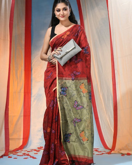 Exquisite Red & Green Floral Printed Saree with Cotton Blend Fabric