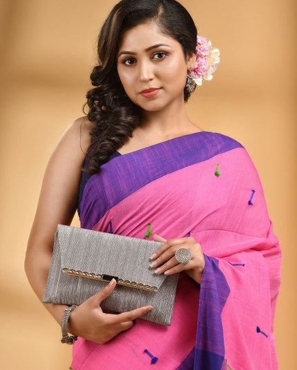 DESH BIDESH Woven Design Pure Cotton Taant Saree