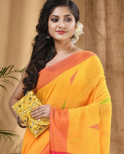 DESH BIDESH Woven Design Pure Cotton Taant Saree
