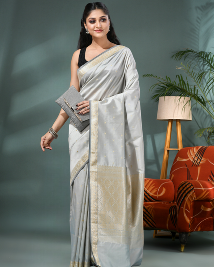 Women's Jacquard Banarasi Kanjivaram Kanchipuram Zari Butta Woven Slim Border Saree