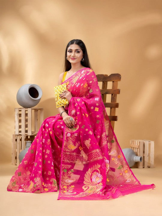 Exquisite Pink Gold-Toned Jamdani Saree with Woven Zari Design Border